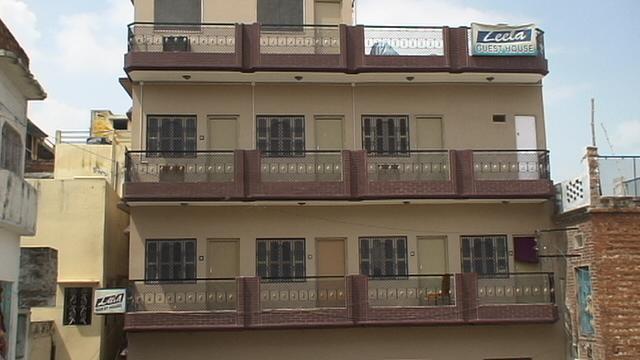 Leela Guest House Varanasi Exterior photo