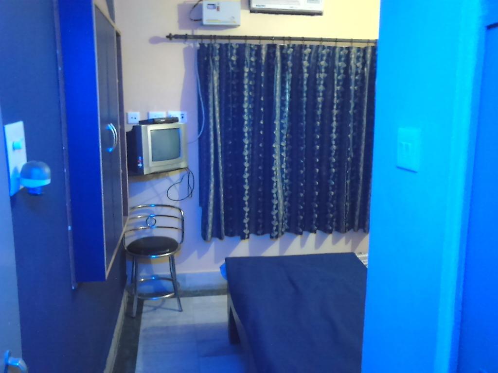 Leela Guest House Varanasi Room photo